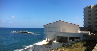 Casa derribo en La manga